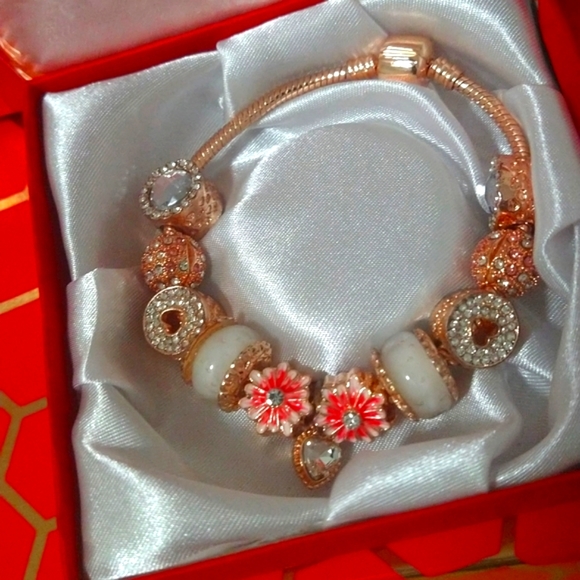 Pink Daisy Blooms and Genuine Crystals Rose Gold Charm Bracelet - Picture 2 of 5